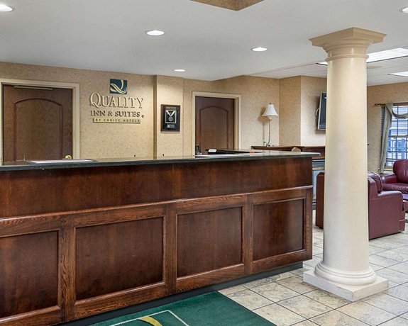 Quality Inn Suites Skyways New Castle Compare Deals