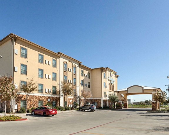 Comfort Inn Near Seaworld Lackland Afb San Antonio Compare Deals