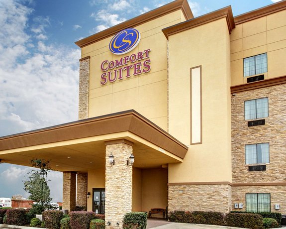Comfort Suites Buda Compare Deals