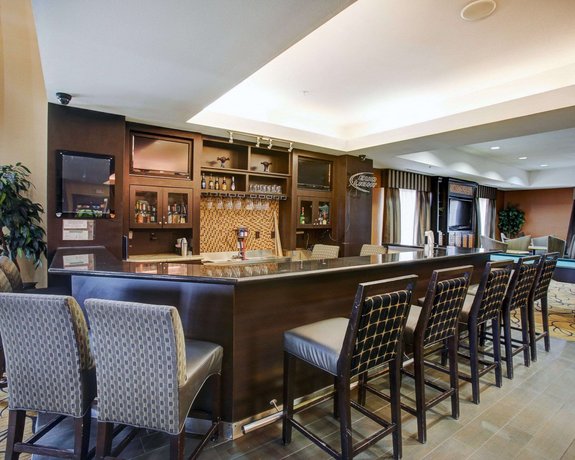 Comfort Suites Buda Compare Deals