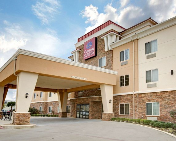 Comfort Suites Bastrop Compare Deals