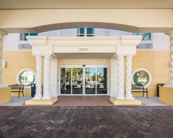 Comfort Inn Suites Jupiter Compare Deals