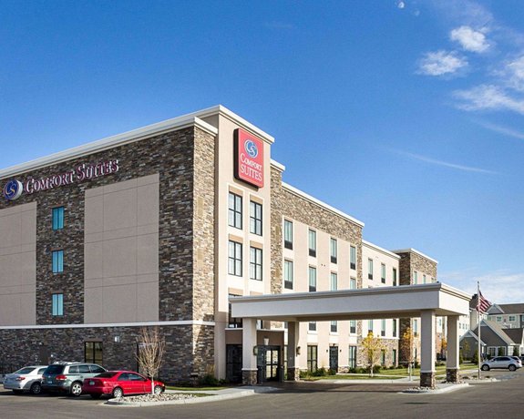 Comfort Suites Fargo Compare Deals