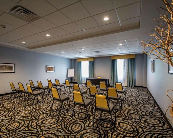 Comfort Suites Fort Lauderdale Airport South Cruise Port