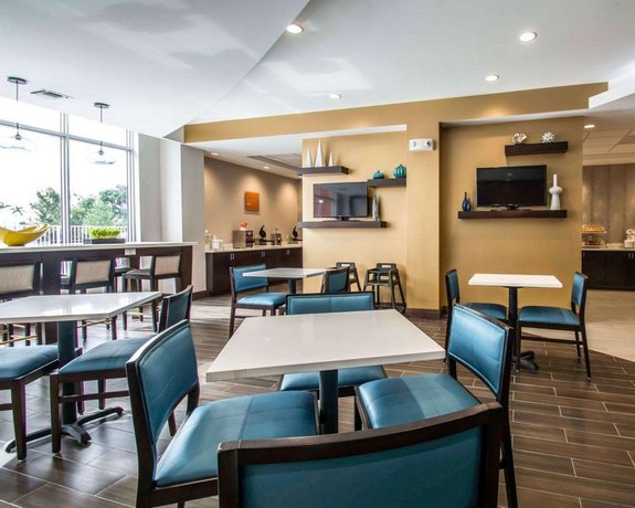 Comfort Suites Fort Lauderdale Airport South Cruise Port