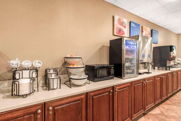 Comfort Inn Suites Omaha Compare Deals