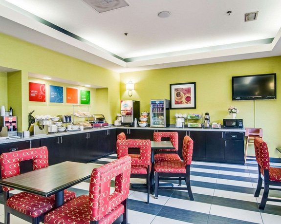 Comfort Suites Inn At Ridgewood Farm Roanoke Compare Deals