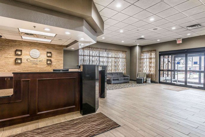 Comfort Inn Omaha Compare Deals