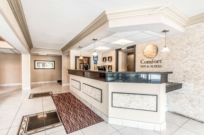 Comfort Inn Suites Alexandria Franconia Compare Deals