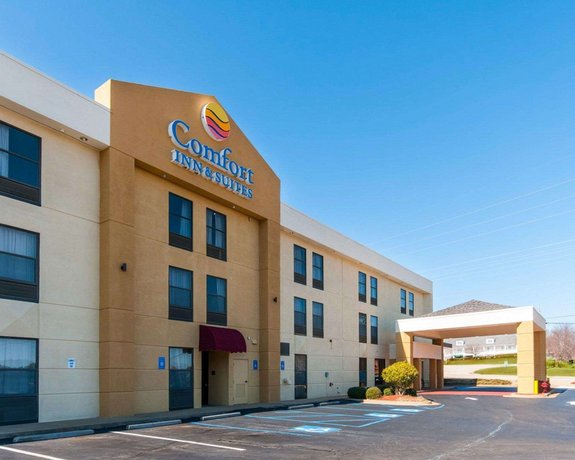 Comfort Inn & Suites LaGrange