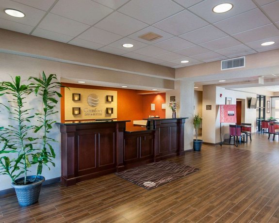 Comfort Inn & Suites LaGrange