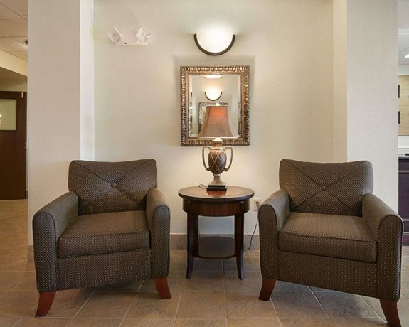 Comfort Suites Abingdon Compare Deals