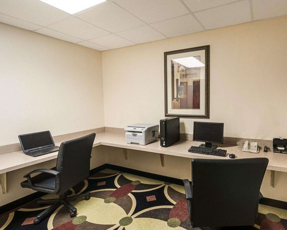 Comfort Suites Abingdon Compare Deals