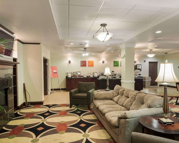 Comfort Suites Abingdon Compare Deals