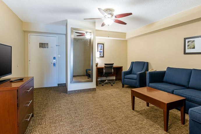 Comfort Inn Suites Little Rock Airport Compare Deals