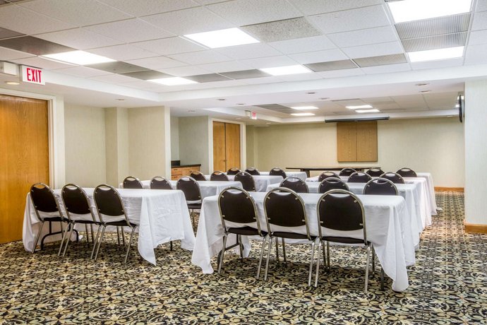 Comfort Suites South Burlington Compare Deals