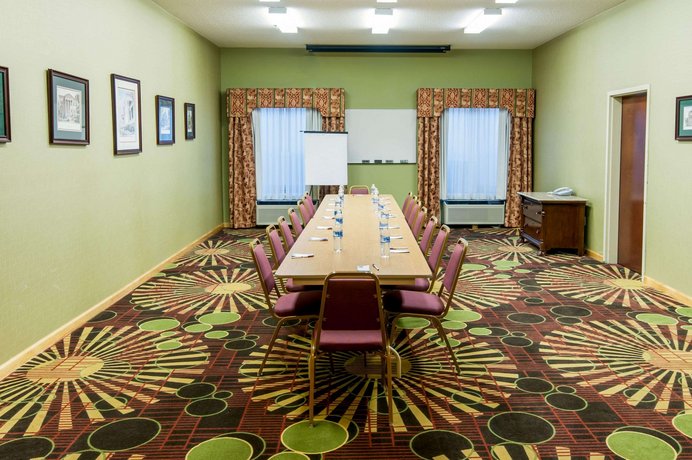 Comfort Suites Milledgeville Compare Deals