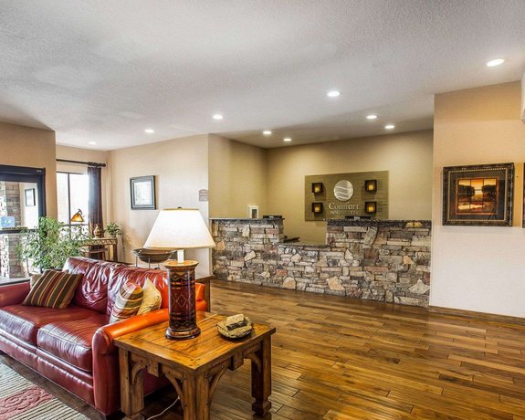 Comfort Inn Suites Blue Ridge Compare Deals