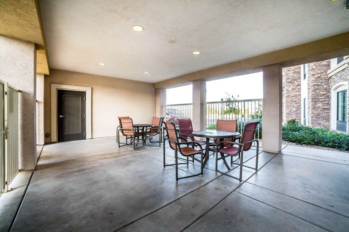 Comfort Inn Suites Henderson Las Vegas Compare Deals