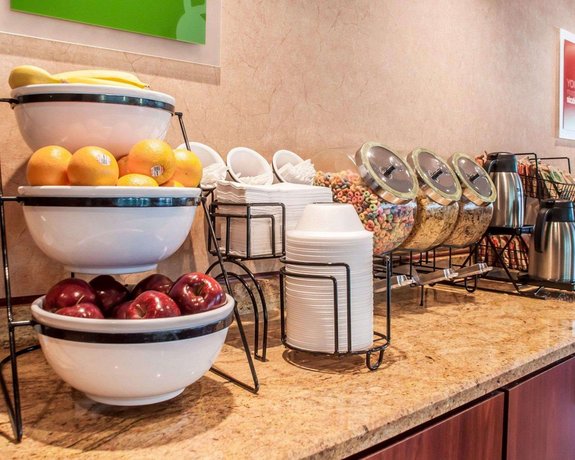 Comfort Inn Near Walden Galleria Mall Cheektowaga Buffalo