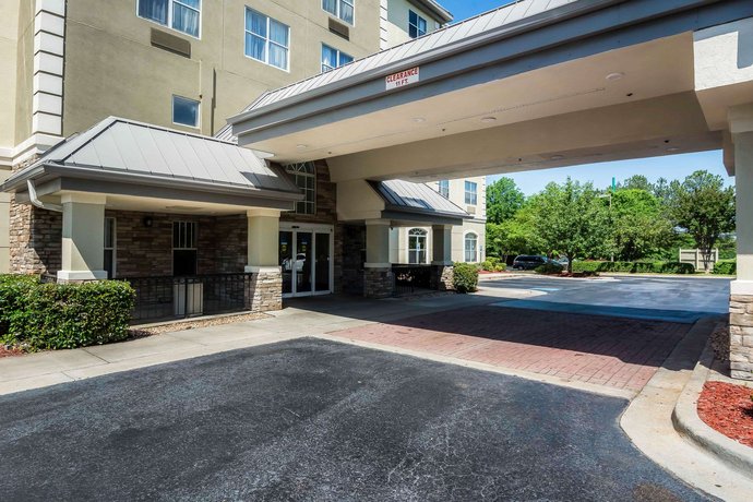 Comfort Inn Suites Near Six Flags Lithia Springs Compare Deals