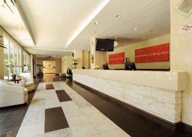 Comfort Suites Campinas Compare Deals