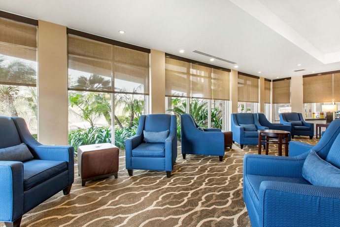 Comfort Inn Suites San Diego Zoo Seaworld Area Compare Deals