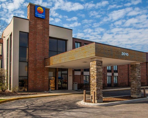 Comfort Inn Downers Grove Compare Deals