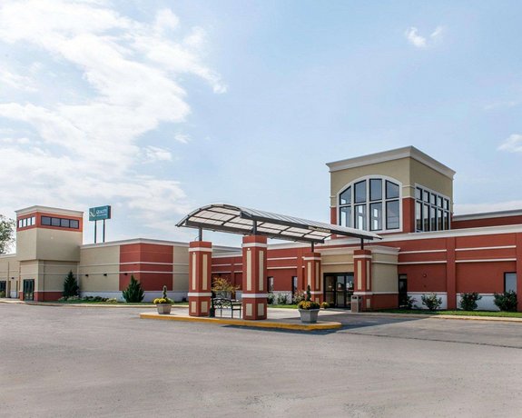 Quality Inn Suites Mattoon Compare Deals