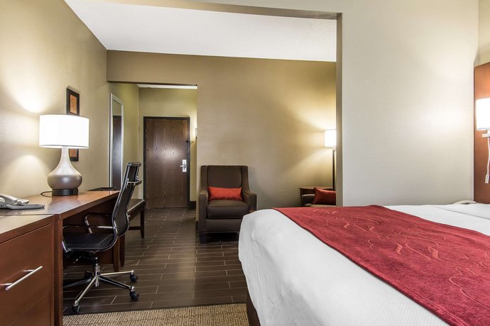 Comfort Suites Effingham Compare Deals