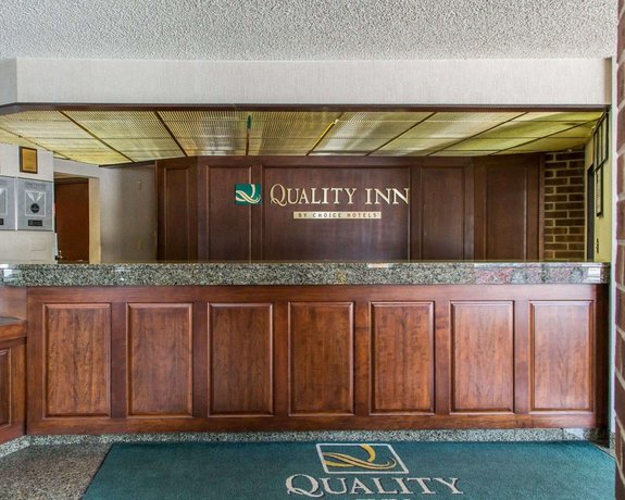 Quality Inn Schaumburg Compare Deals