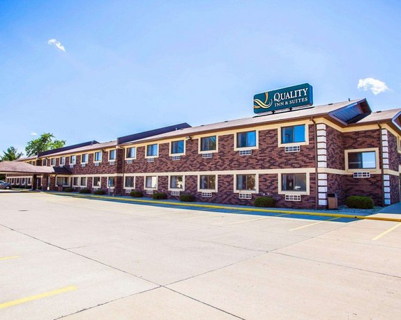 Quality Inn Suites Champaign Champaign City Compare Deals