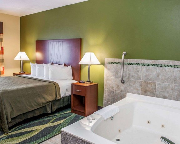 Quality Inn Suites South Bend Compare Deals