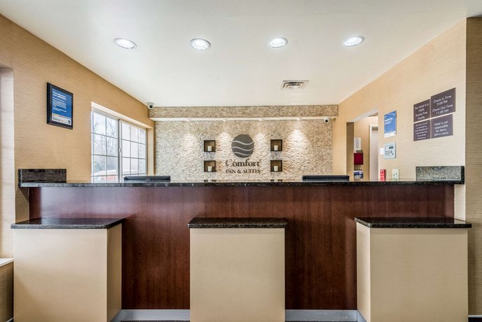 Comfort Inn Suites Dayton Compare Deals