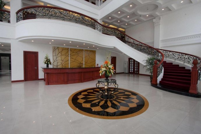 Guest Friendly Hotels in Angeles City - Lewis Grand Hotel