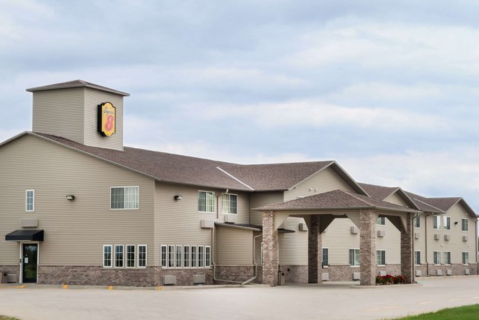 Super 8 Fort Dodge Ia Compare Deals - 