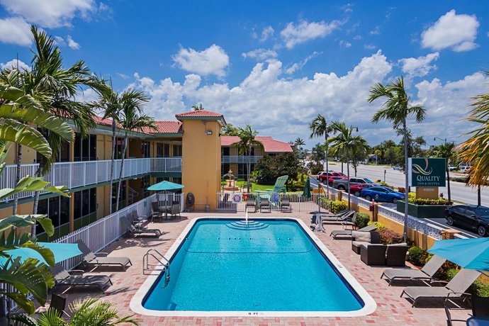 Quality Inn Suites Hollywood Boulevard Compare Deals