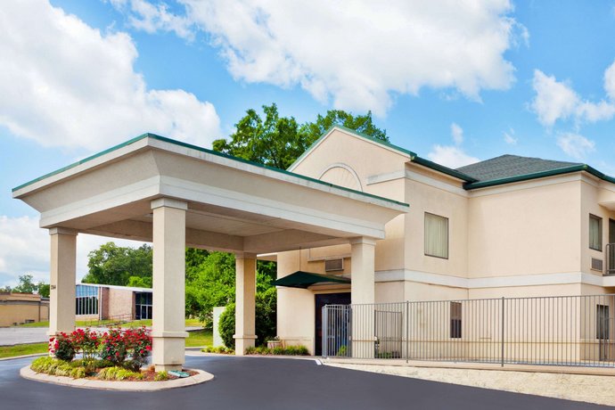 Super 8 By Wyndham Ft Oglethorpe Gachatt Tn Area Fort - 