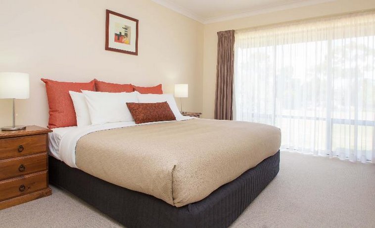 Mccracken Country Club Victor Harbor Compare Deals - 