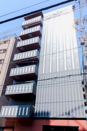 쿠로몬 크리스탈 호텔, Kuromon Crystal Hotel