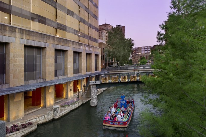 Drury Plaza Hotel Riverwalk San Antonio