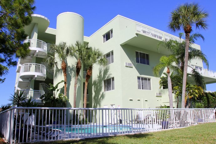Chart House Suites Clearwater Beach