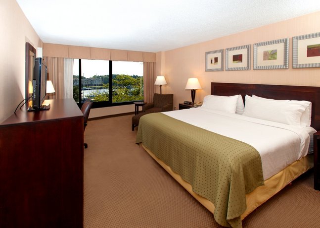 Holiday Inn Solomons Conference Center Marina Compare Deals - 