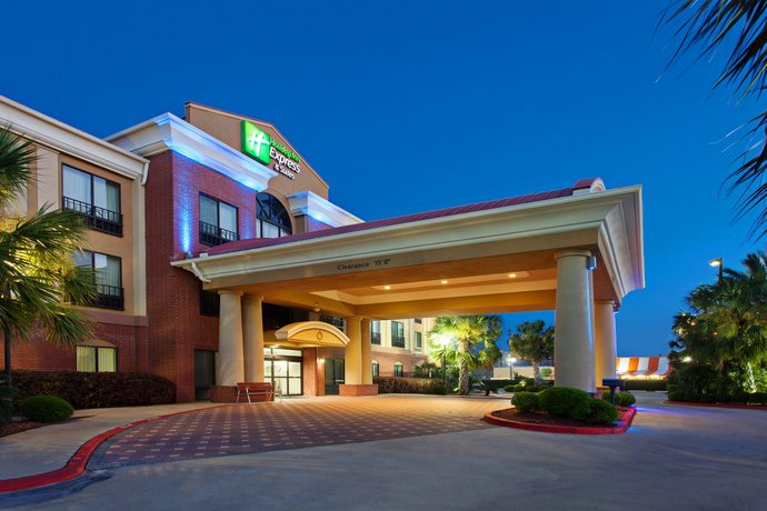 Holiday Inn Express Hotel & Suites Wharton