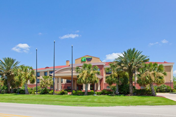 Holiday Inn Express Hotel & Suites Wharton