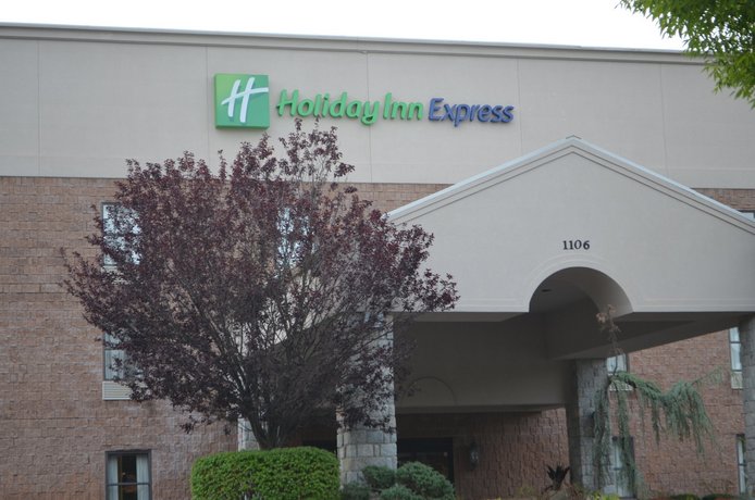 Holiday Inn Express & Suites West PointFort Montgomery, Highlands pare Deals Holiday Inn Express & Suites West PointFort Montgomery, Highlands pare Deals