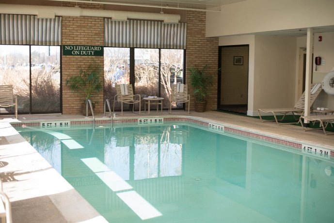 Holiday Inn Express Easton Compare Deals