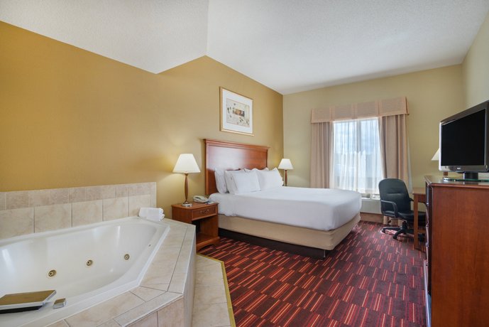 Holiday Inn Express Hotel & Suites Woodbridge (Virginia)