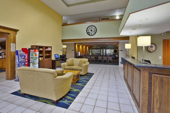 Holiday Inn Express North Huntingdon