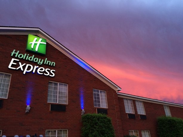 Holiday Inn Express Port Wentworth